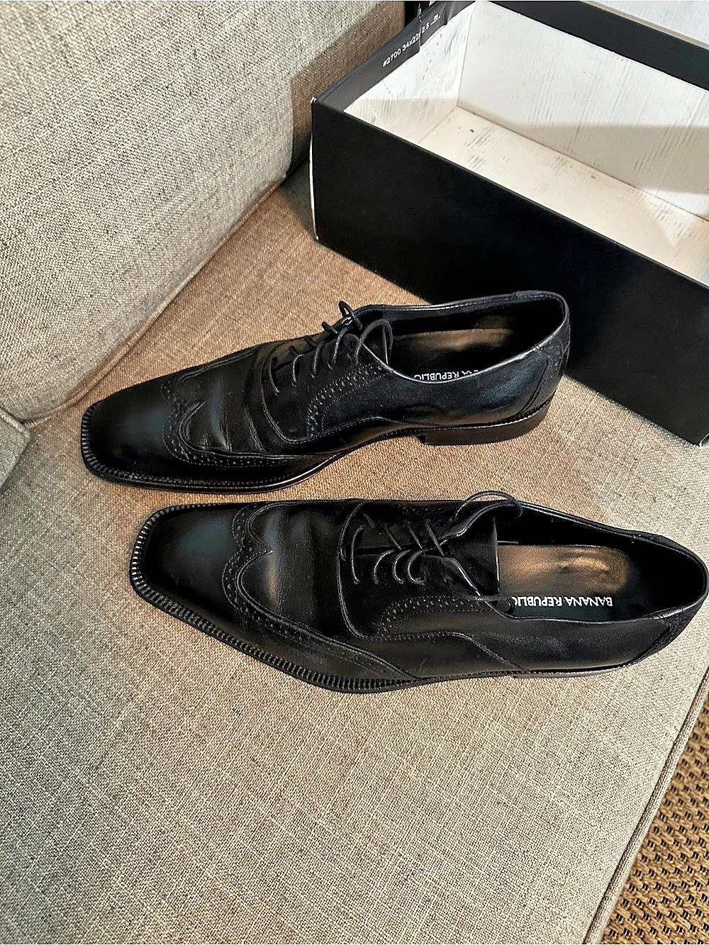 Banana Republic Men's Black Brogue Oxfords US 11.5